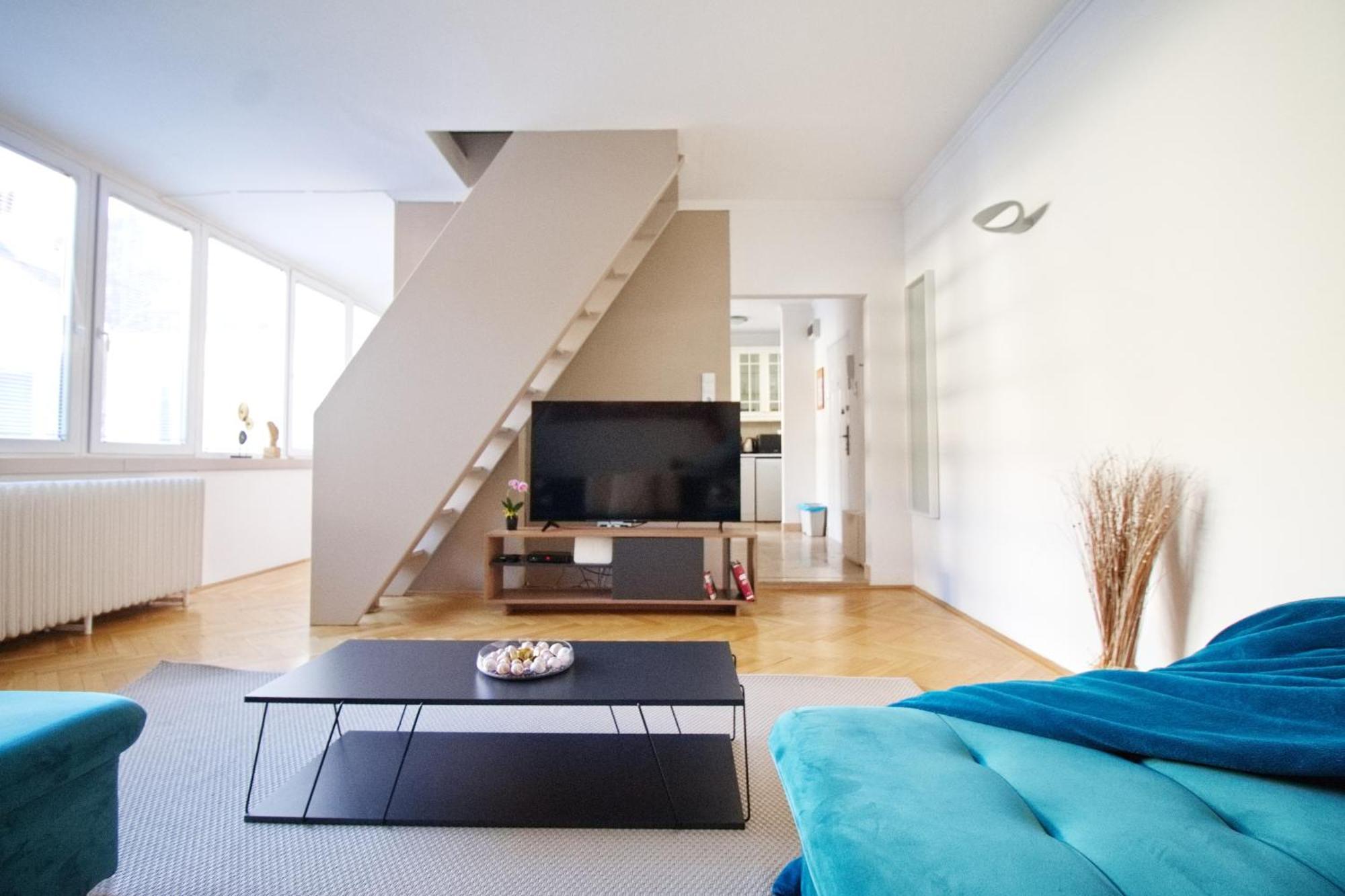 Premium Buda Castle Apartment Budapeste Exterior foto